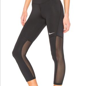 Nike Fly Victory Crop Pant